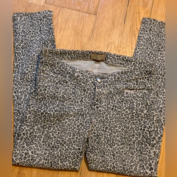 PAIGE Snow leopard Peg Skinny Jeans size 28 - Picture 2 of 9